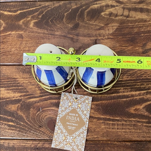 Salt & Pepper Shakers w/ Holder - Picture 14 of 15